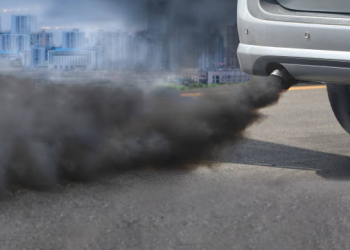 Dhaka’s Air Quality Crisis: Ranked 6th Most Polluted City Globally with Unhealthy AQI