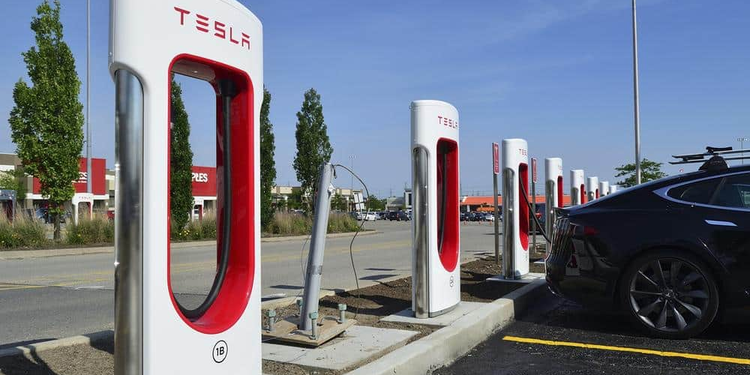EV Growth in Bangladesh Faces Price and Charging Challenges